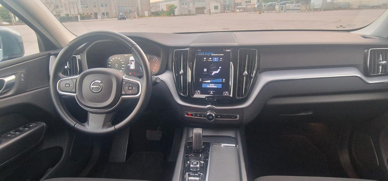 Volvo XC60 AWD B4 Diesel/Ibrida