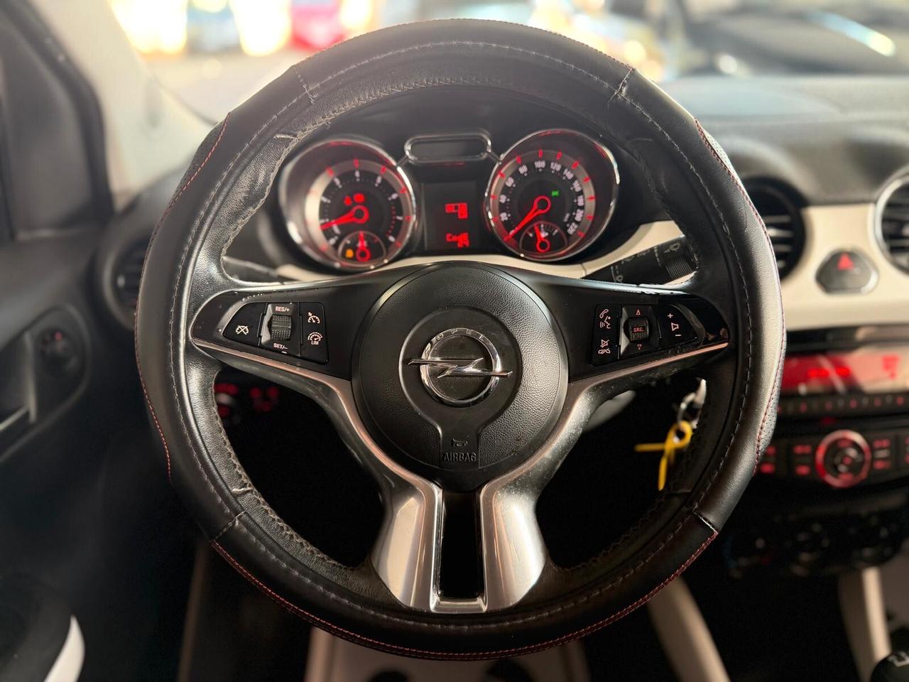 Opel Adam 1.2 70 CV