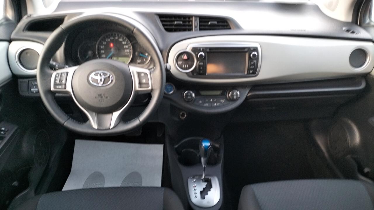 Toyota Yaris 1.5 Hybrid 5 porte Lounge**PREZZO REALE**