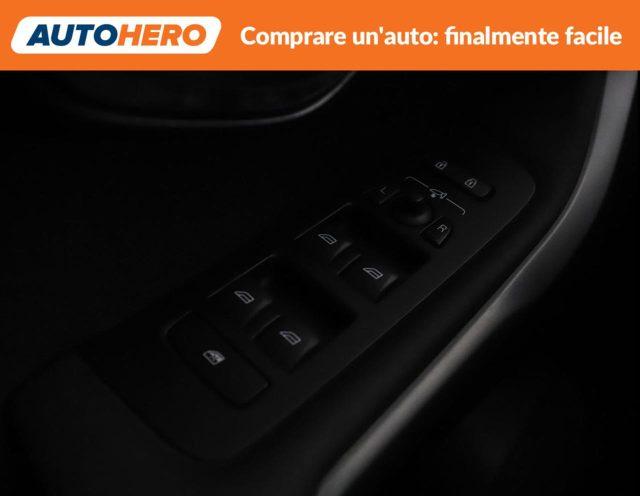 VOLVO V40 D3 Momentum