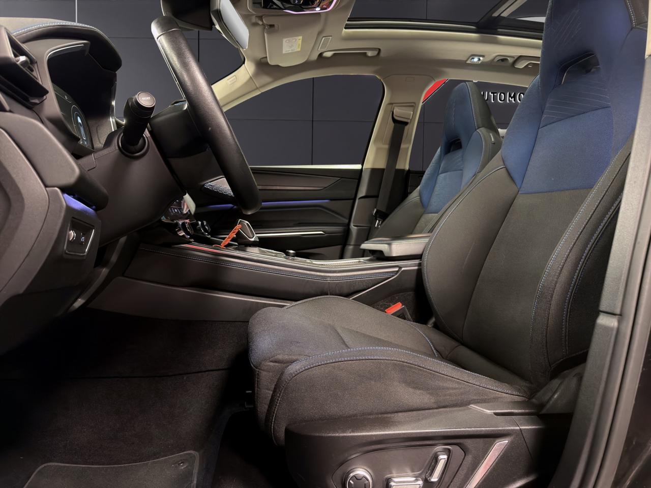 Lynk & Co 01 1.5 t hev auto