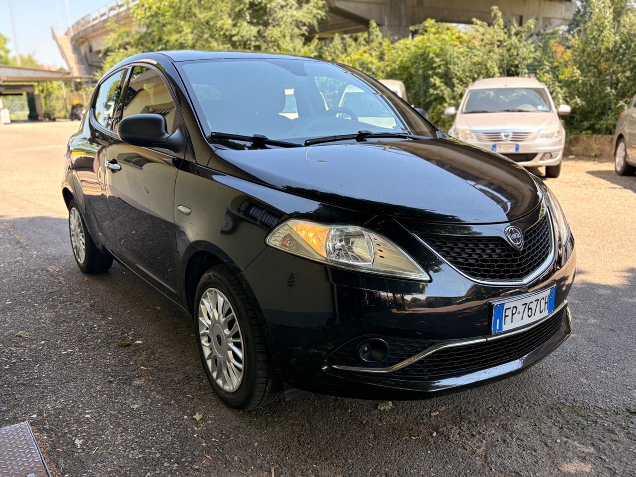 Lancia Ypsilon 1.2 69 CV 5 porte Platinum 2018