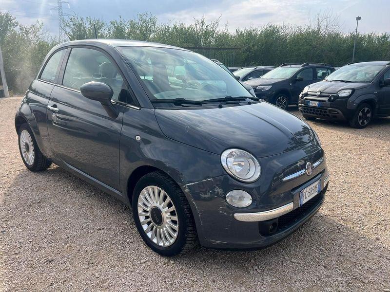 FIAT 500 1.2 69cv Lounge LEGGI