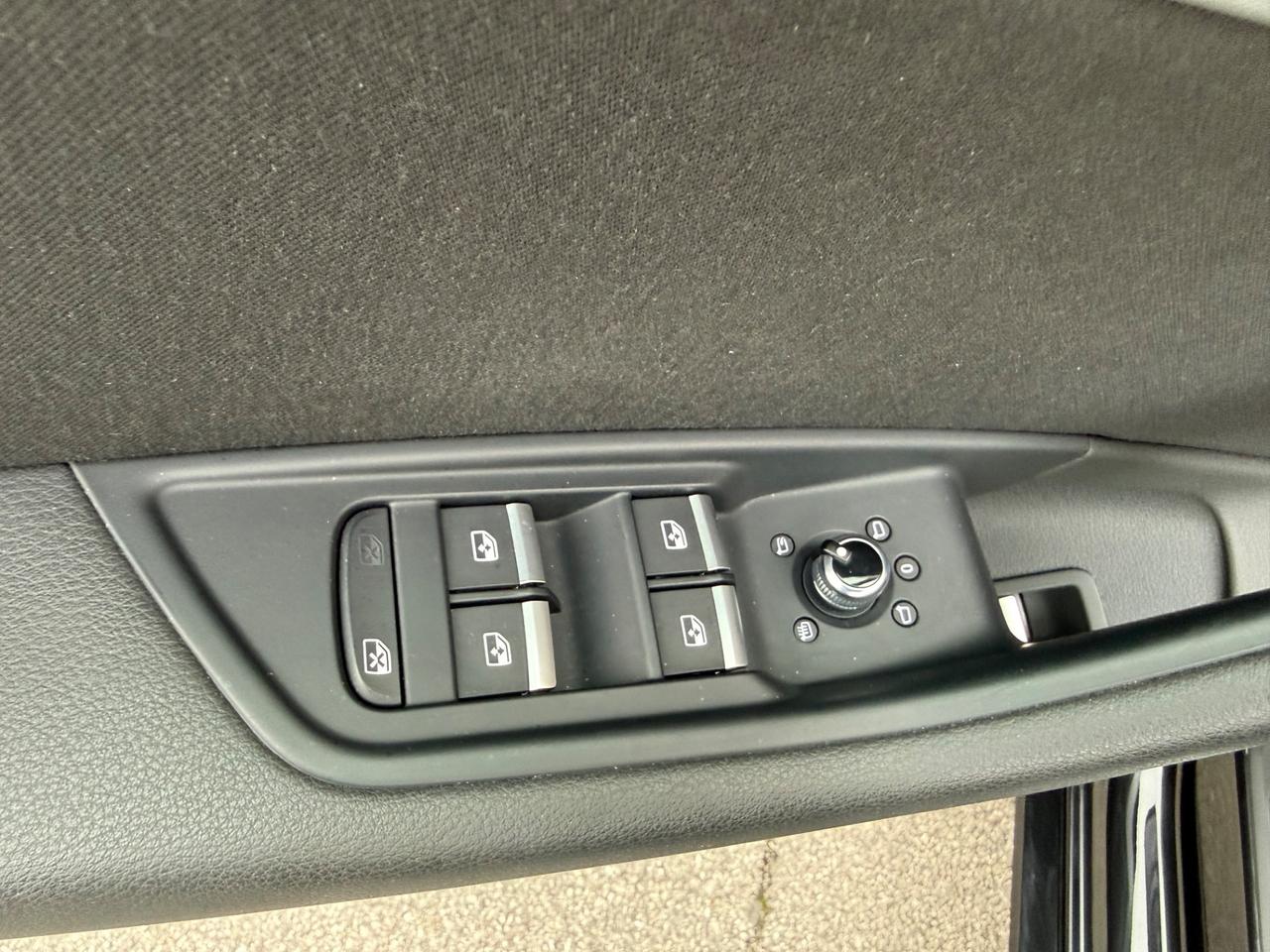 Audi A4 Avant 2.0 TFSI ultra S tronic line edition