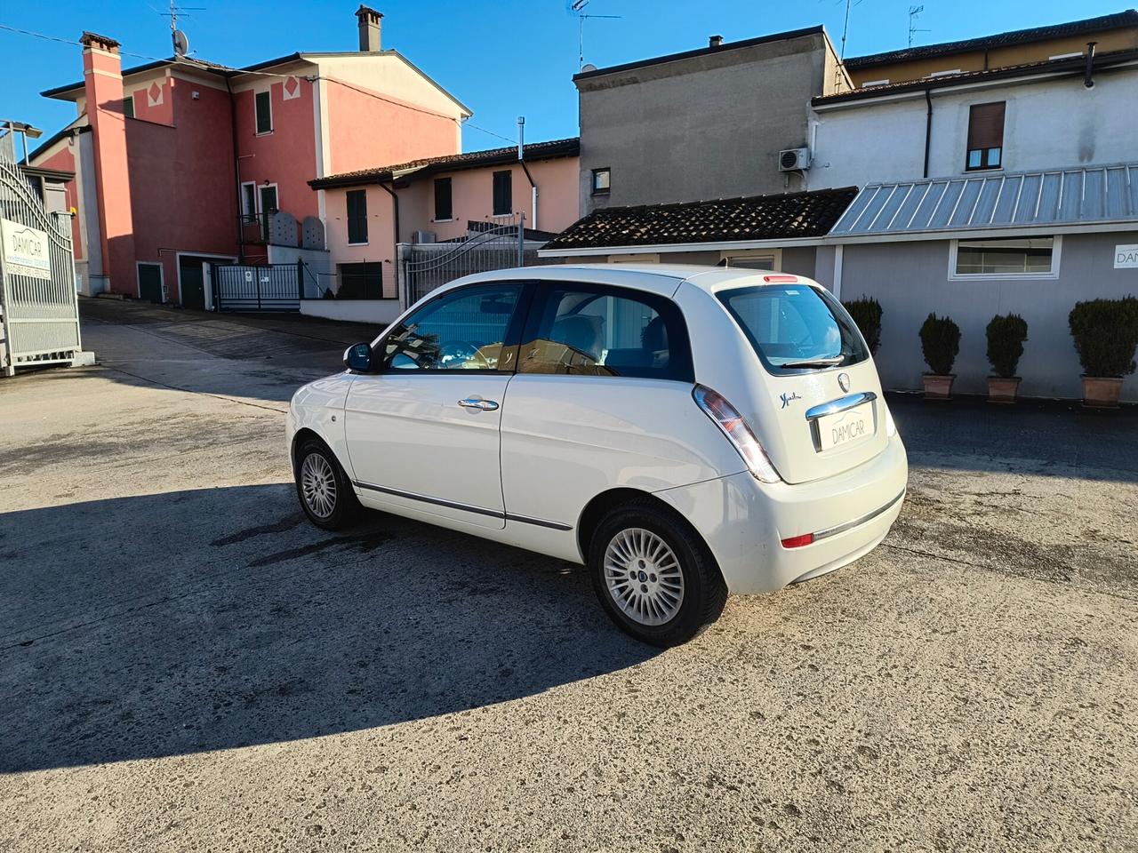 Lancia Ypsilon 1.2 69 CV *Ok Neopatentati*