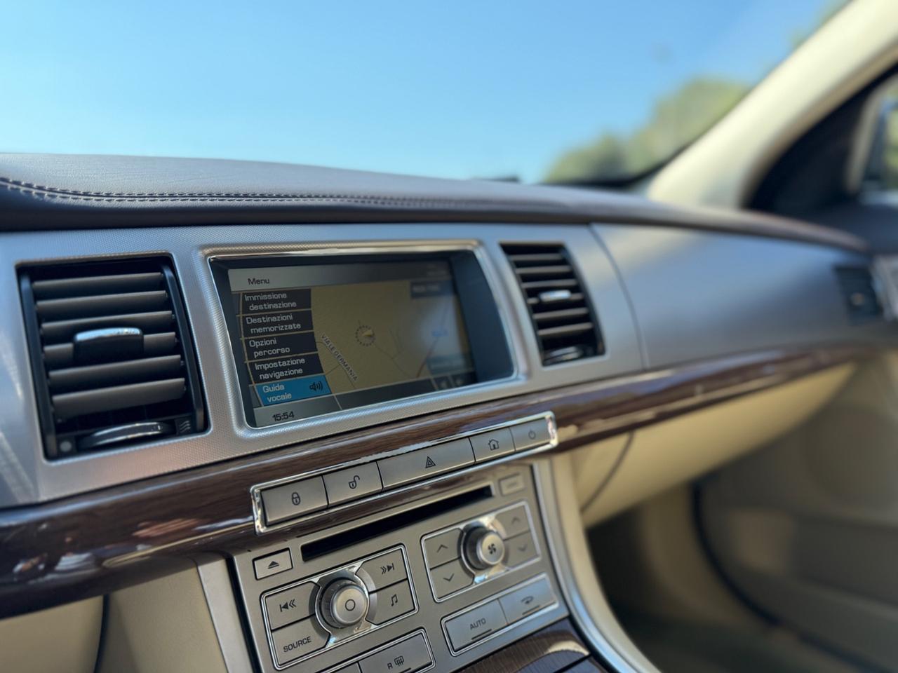 Jaguar XF 3.0 DS V6 Premium Luxury