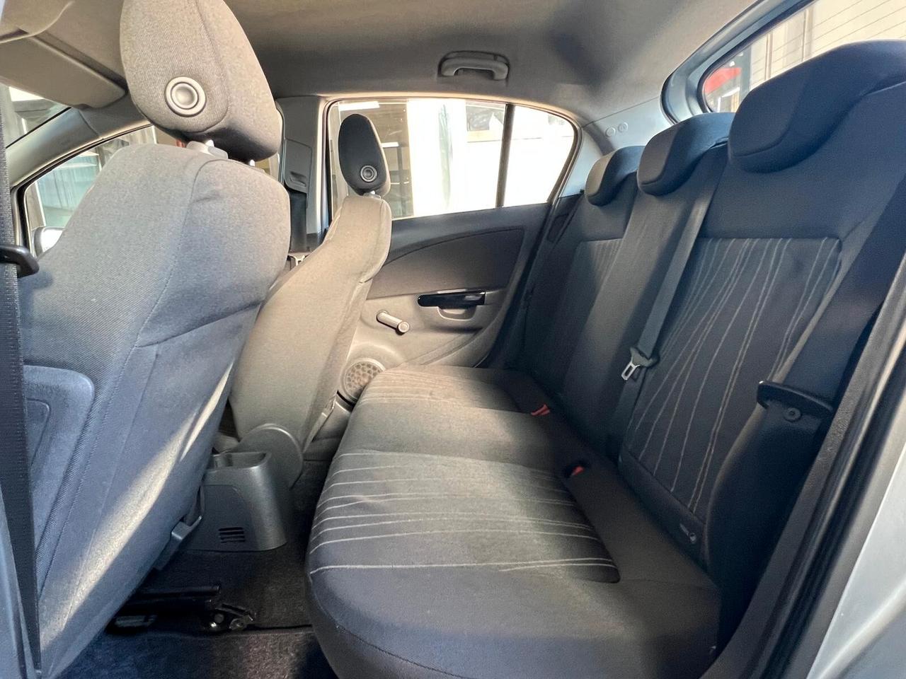 Opel Corsa 1.2 5 porte Cosmo