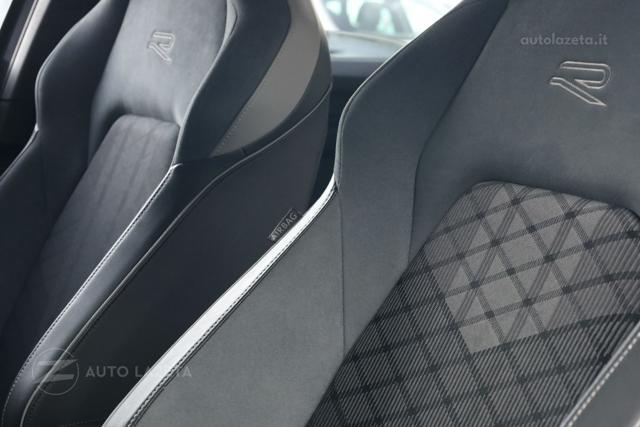 VOLKSWAGEN Golf 1.5 eTSI 150 CV DSG R-Line
