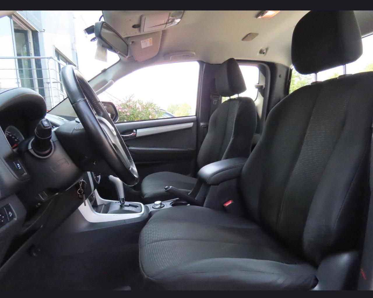 Isuzu D-Max 1.9 Space Cab Solar Plus A/T 4WD A/C