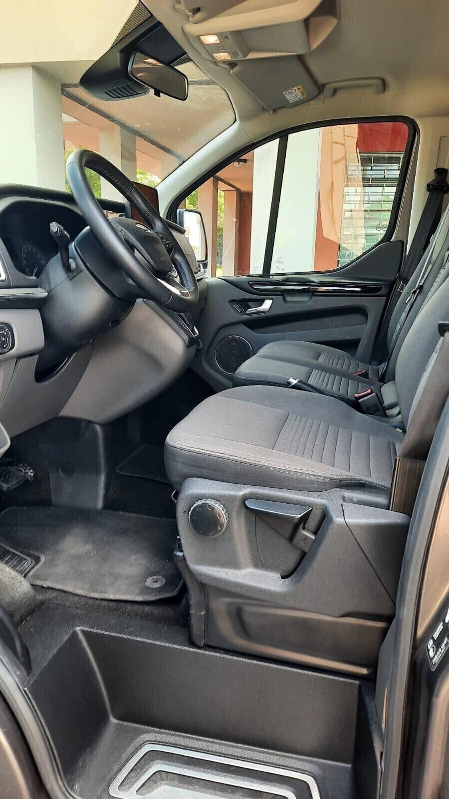 Ford Tourneo Custom 320 2.0 EcoBlue 130CV aut. PL Trend