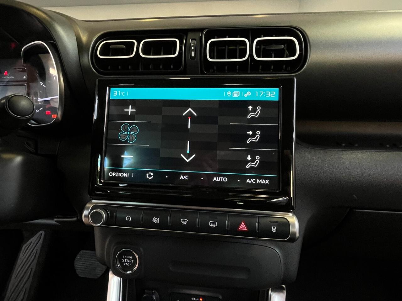 Citroen C3 Aircross 1.2cc SHINE 130cv CAMBIO AUTOMATICO-FULL OPTIONAL