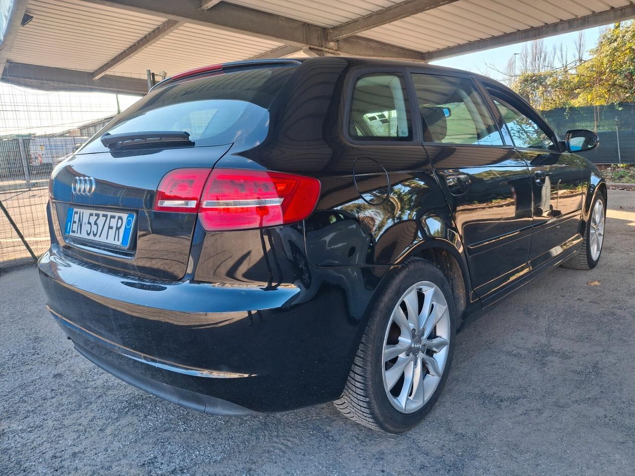 Audi A3 SPB 1.6 TDI 105 CV CR-*FRIZIONE NUOVA*