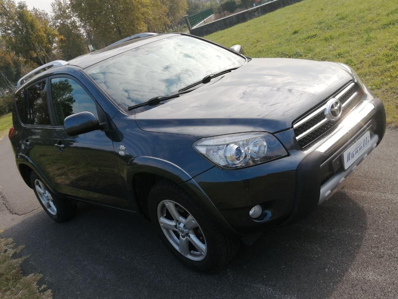 Toyota RAV 4 RAV4 2.2 D-4D 177 CV Luxury
