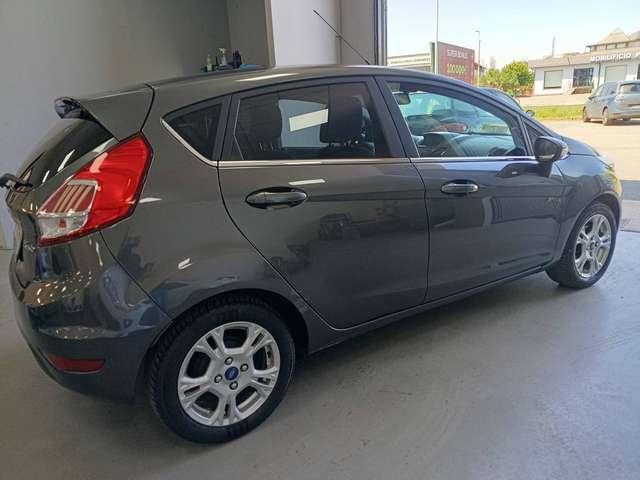 Ford Fiesta Fiesta VI 2013 5p 1.5 tdci Black