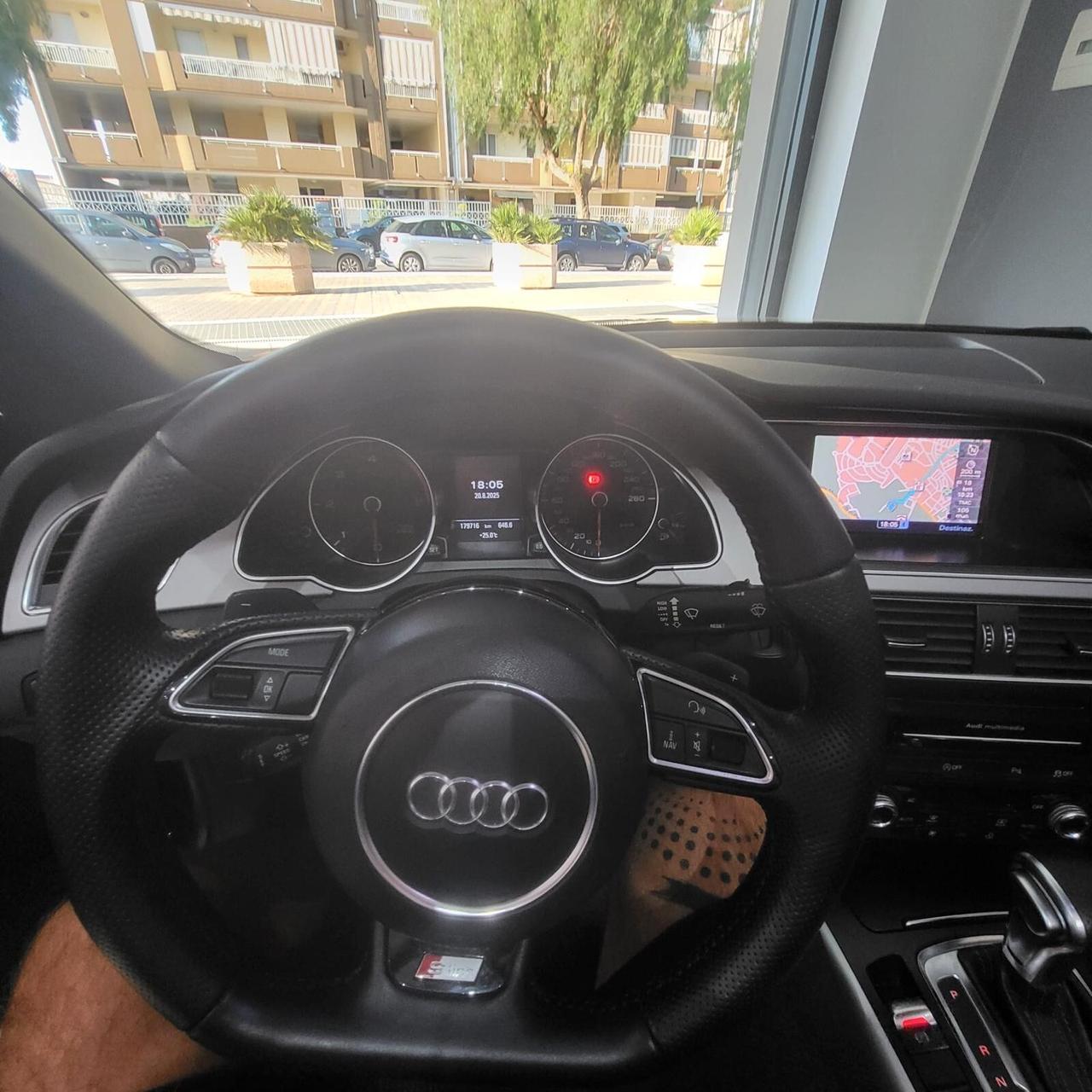 Audi A5 Cabrio 2.0 TDI 177 CV Ambiente