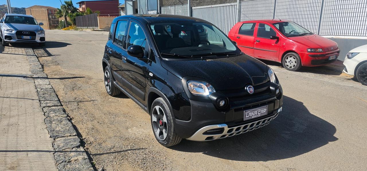 Fiat Panda 1.0 FireFly S&S Hybrid City Cross