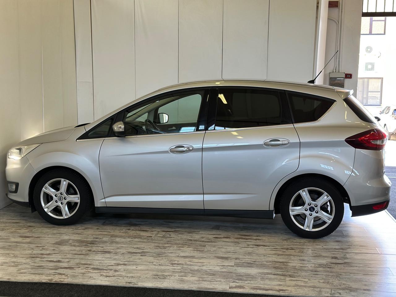 Ford C-Max 1.5 TDCi Titanium X Ok Neopatentati