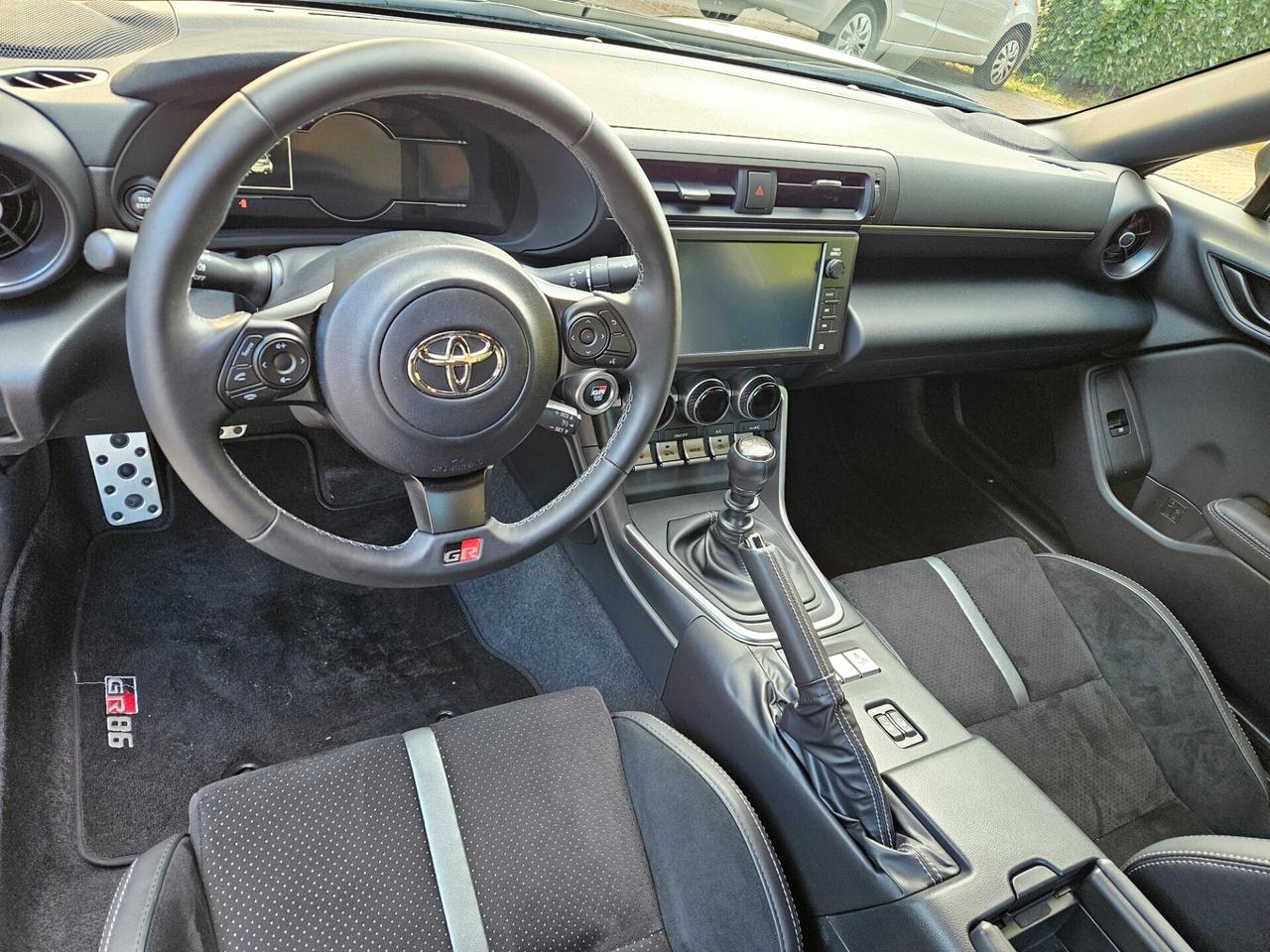 Toyota GR86 2.4 Premium Sport MT