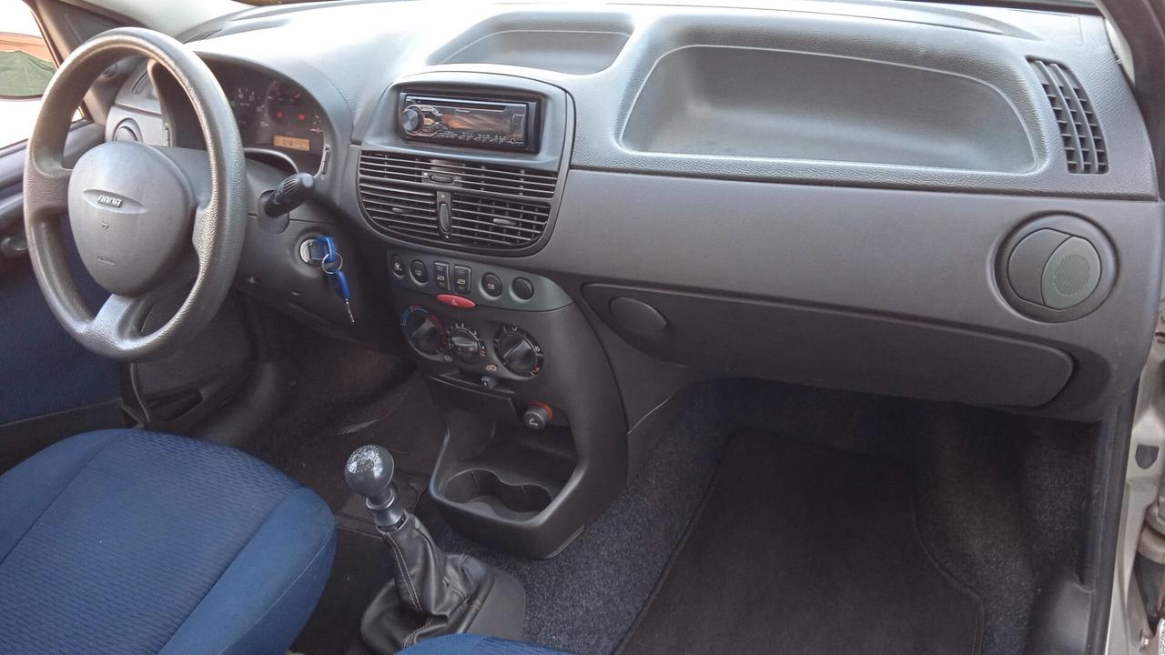 Fiat Punto 1.2i cat 5 porte ELX