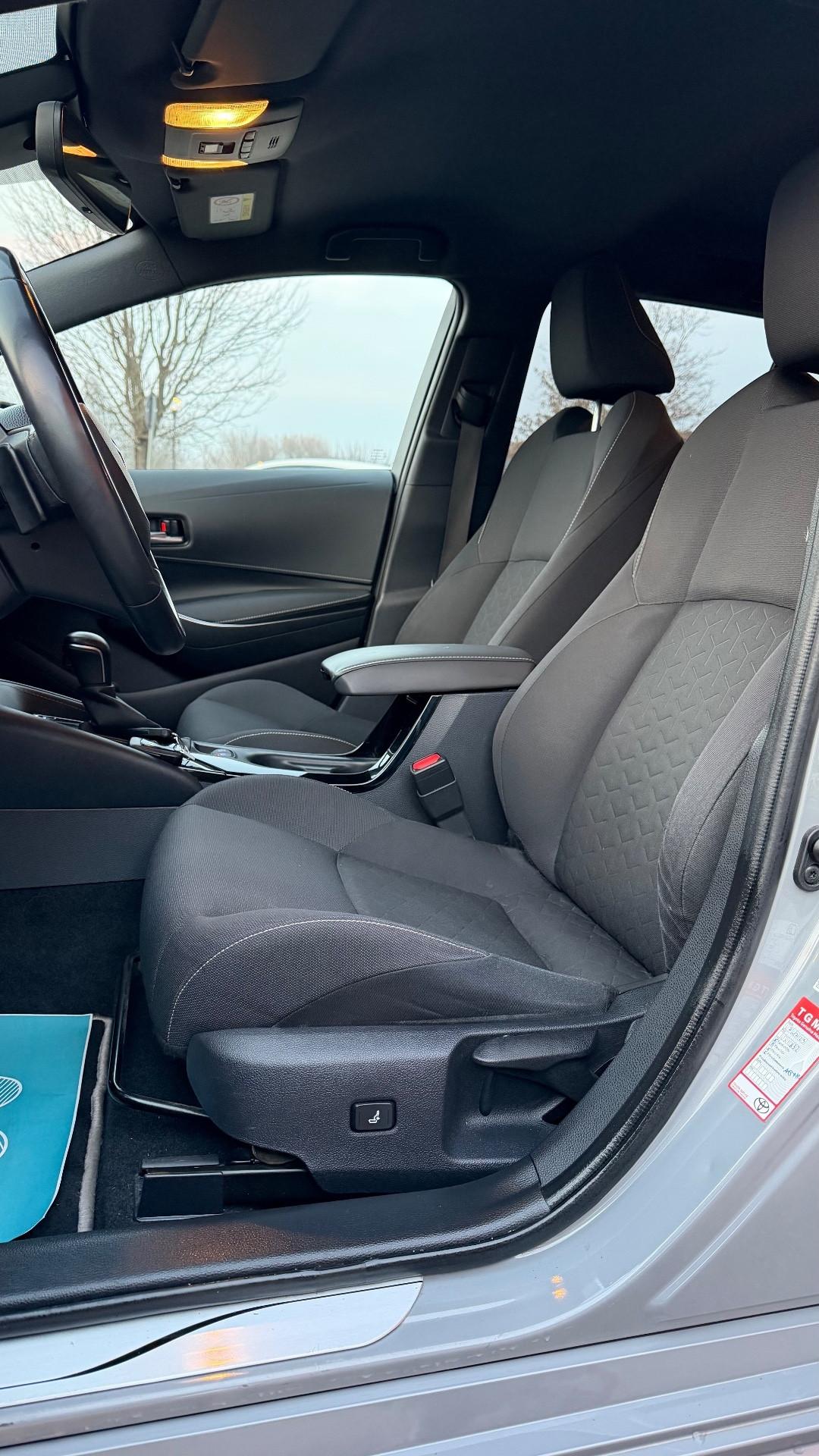 Toyota Corolla Touring 2.0 Hybrid