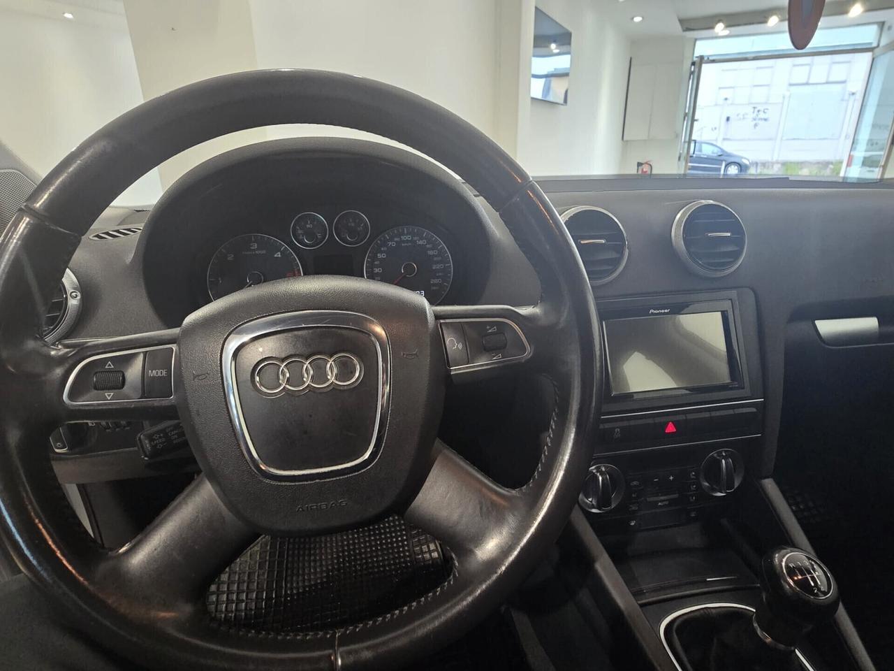 Audi A3 1.6 TDI 105 CV CR Ambiente