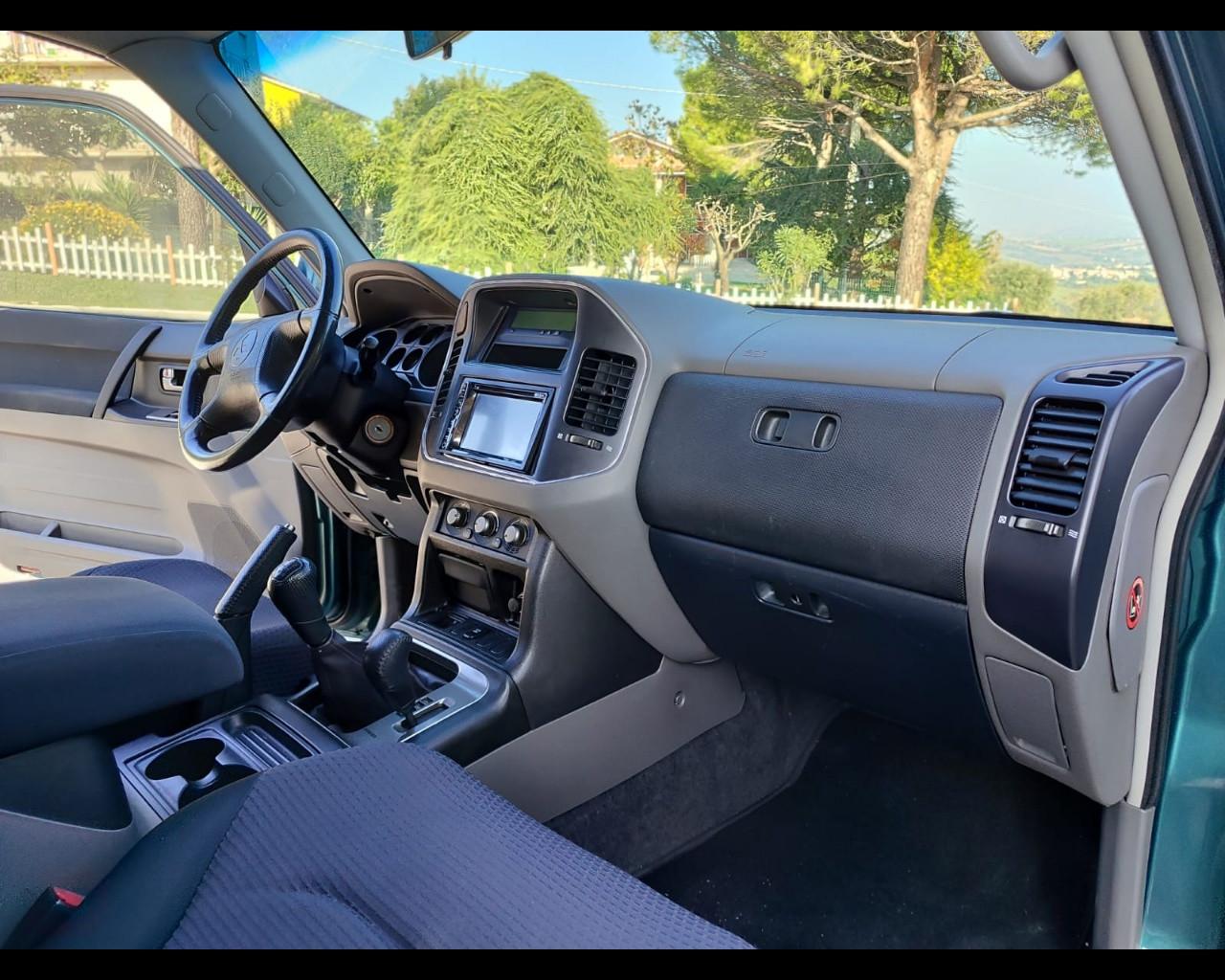 MITSUBISHI Pajero (2000-2007) - Pajero 2.5 TDI 3p. GLX