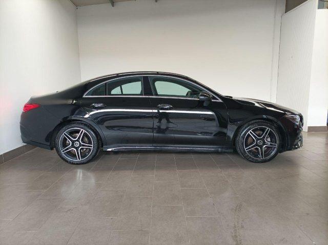 MERCEDES-BENZ CLA 200 Premium AMG LINE