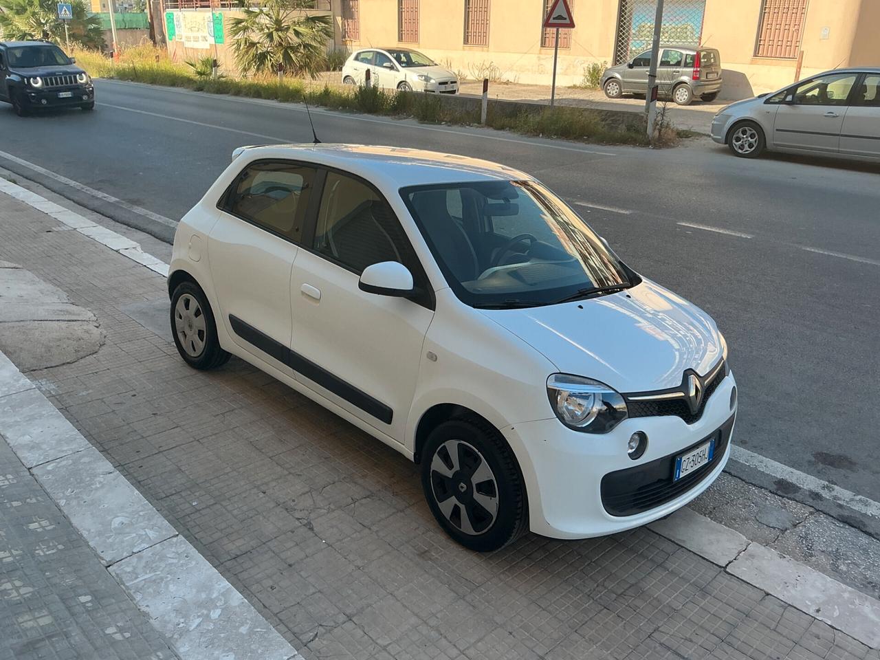Renault Twingo 1.0 SCe Live
