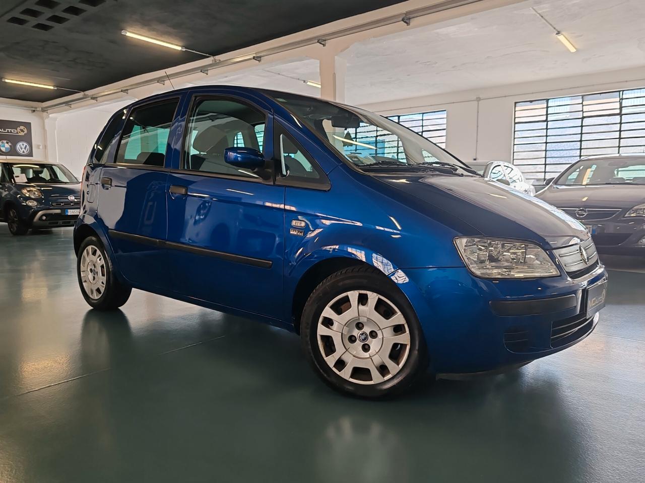 Fiat Idea 1.2 16V BlackLabel