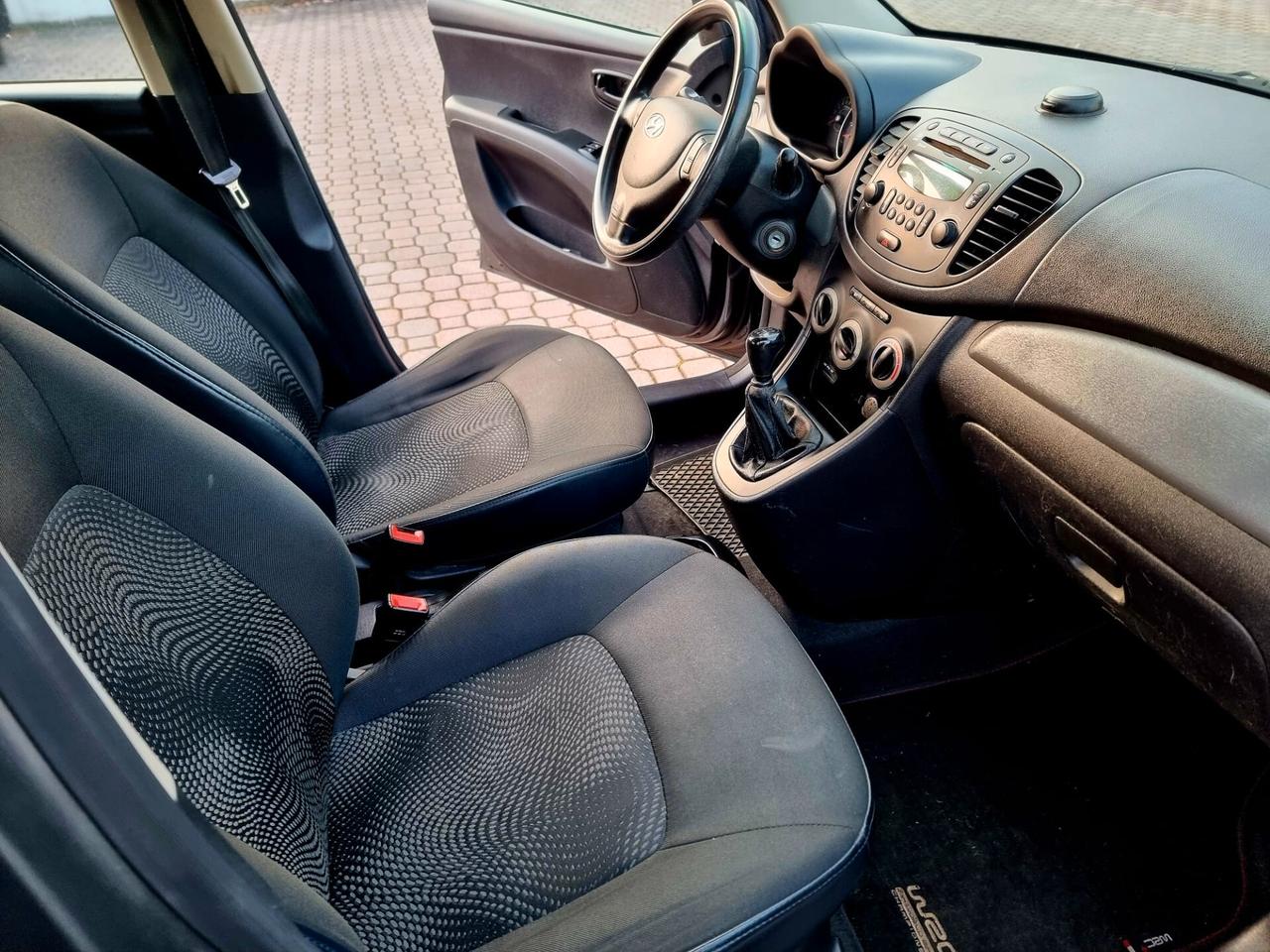 Hyundai i10 1.1 12V ADATTA A NEOPATENTATI