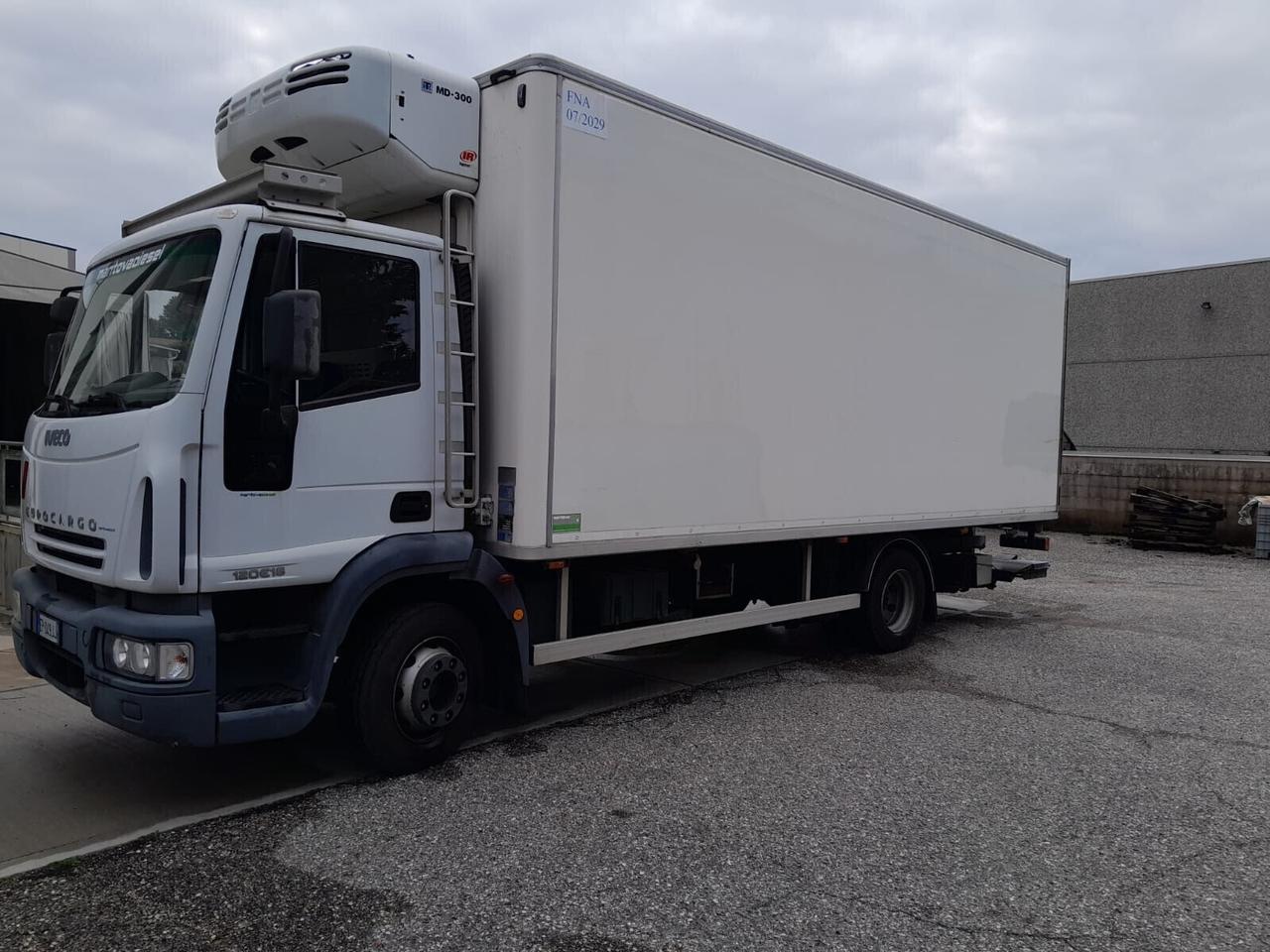 Iveco 120 E 18