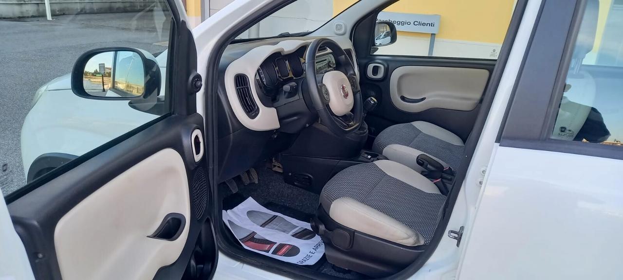Fiat Panda cc. 1.300 MJT Turbodiesel 4X4 Trazione Integrale 5 Porte 5 Posti Euro 6B Utilizzabile anche per i Neopatentati.