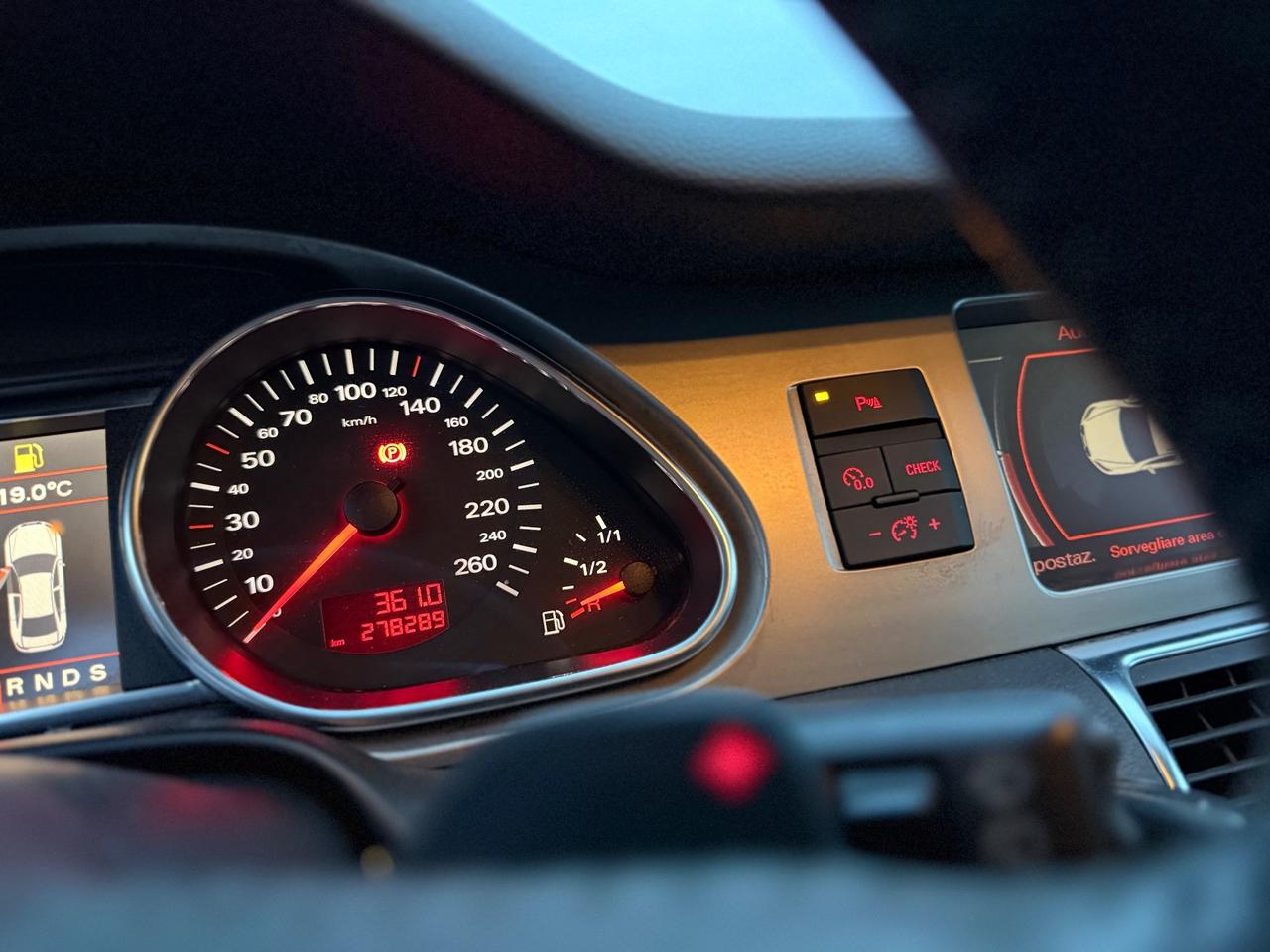 Audi Q7 3.0 V6 TDI 233CV quattro tiptronic