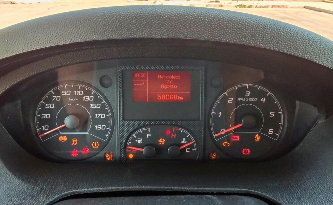 Peugeot Boxer 330 2.2 BlueHDi 120 S&S PC-TN Furgone PARI AL NUOVO