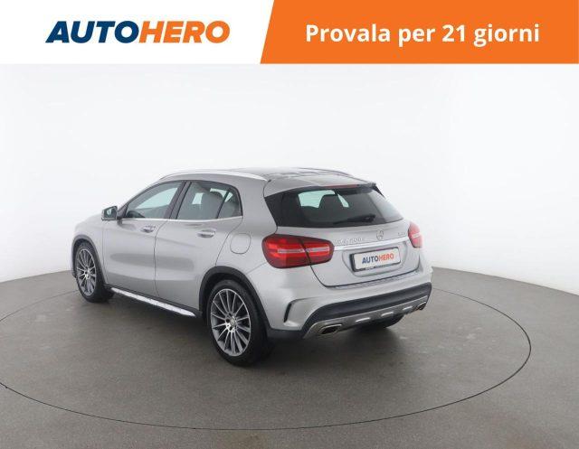 MERCEDES-BENZ GLA 200 d Automatic 4Matic Premium