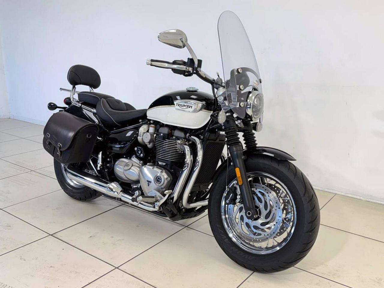 TRIUMPH Bonneville 1200 Speedmaster