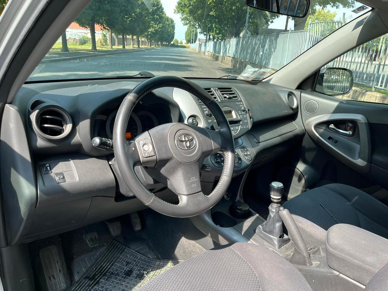 Toyota RAV 4 RAV4 2.2 D-4D 136 CV