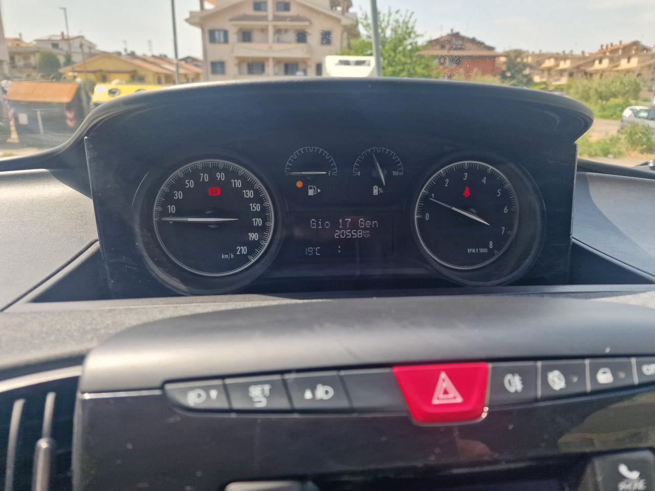 Lancia Ypsilon 1.0 FireFly 5 porte S&S Hybrid Ecochic Silver
