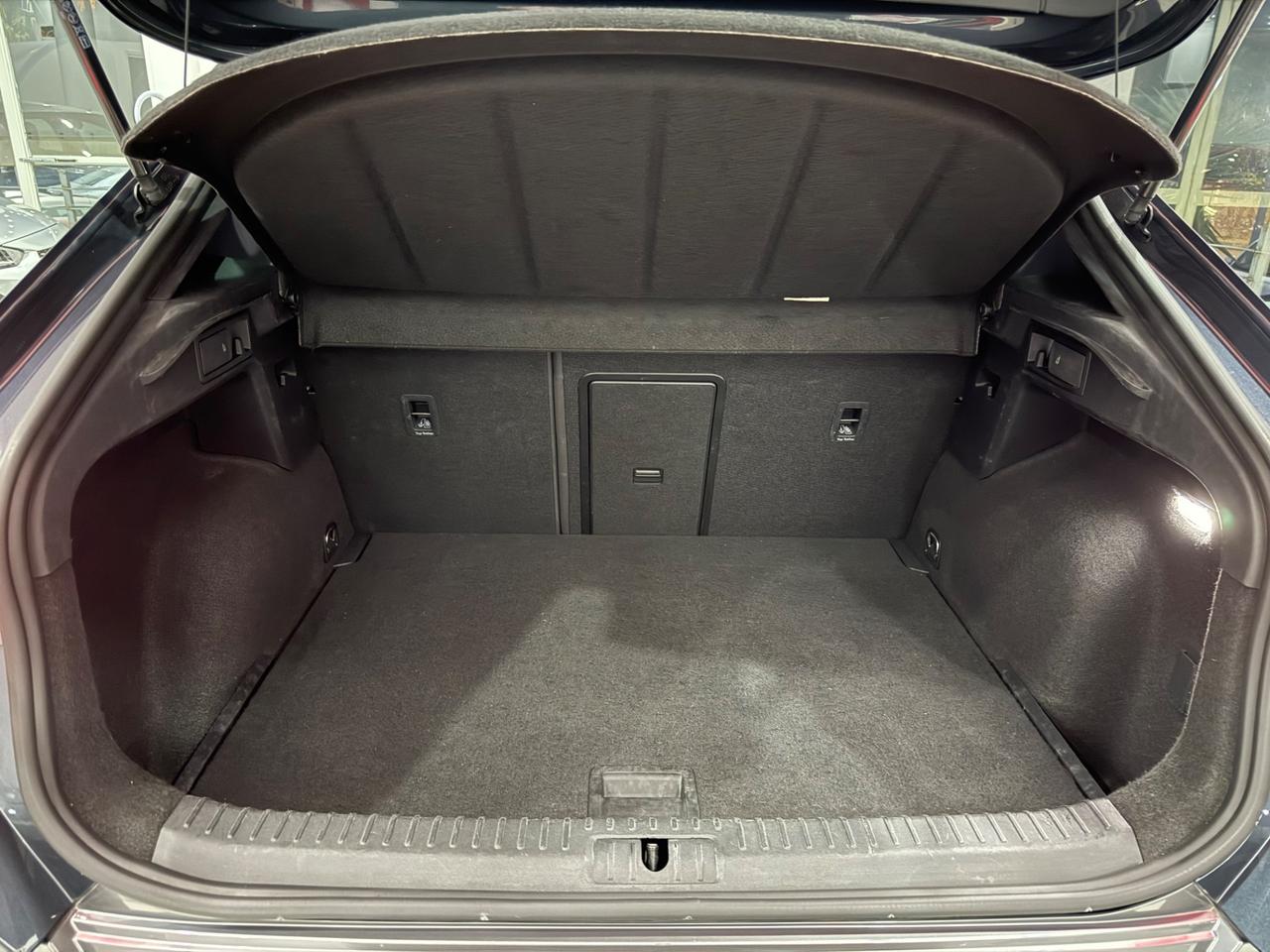 Cupra Formentor TSI 150cv DSG+BLACK EDITION/AMBIENT2023