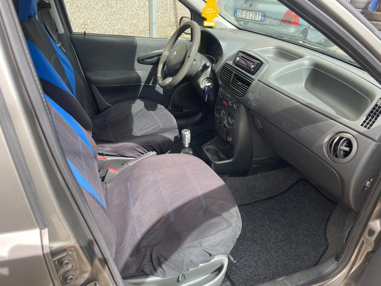 Fiat Punto 1.2i benzina euro4 neopatentati