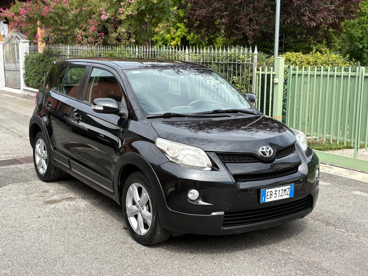 Toyota Urban Cruiser 1.4 D-4D AWD Luxury 4x4