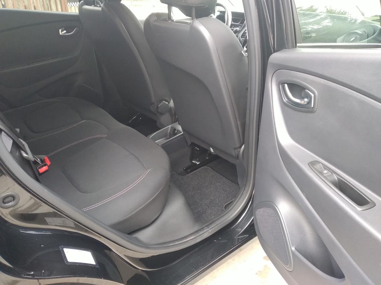 Renault Captur dCi 8V 90 CV EDC Sport Edition