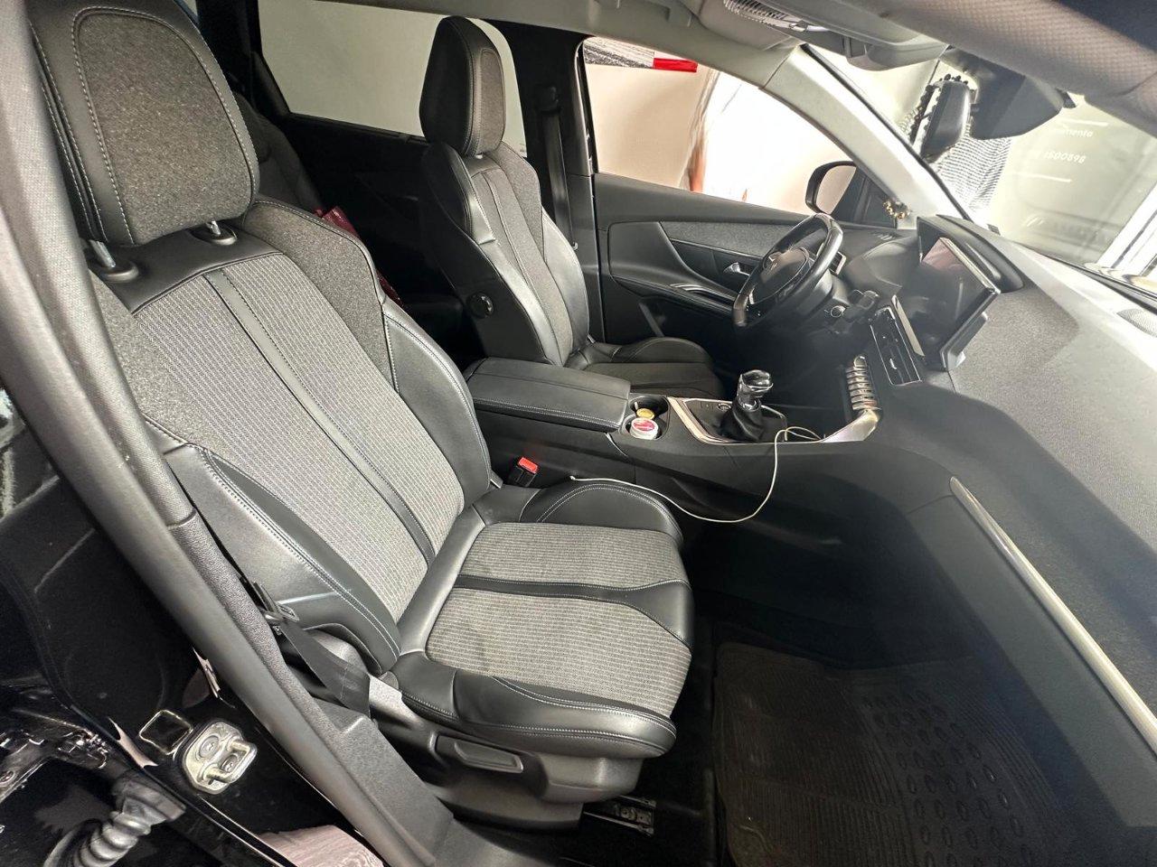 Peugeot 5008 5008 1.5 bluehdi Allure Pack s&s 130cv