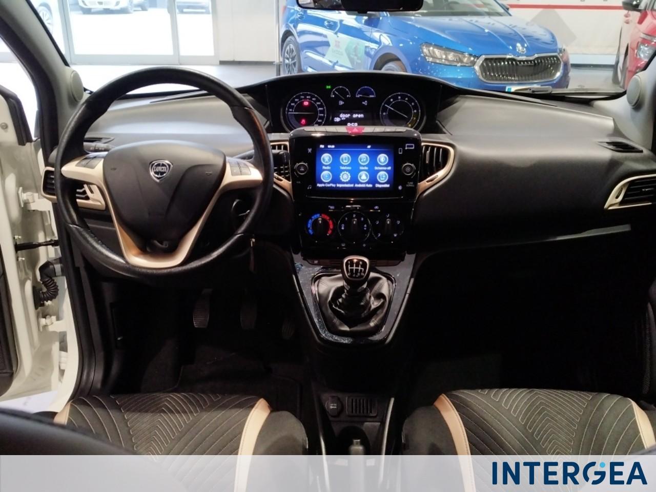 LANCIA Ypsilon 1.0 firefly hybrid Alberta Ferretti s&s 70cv