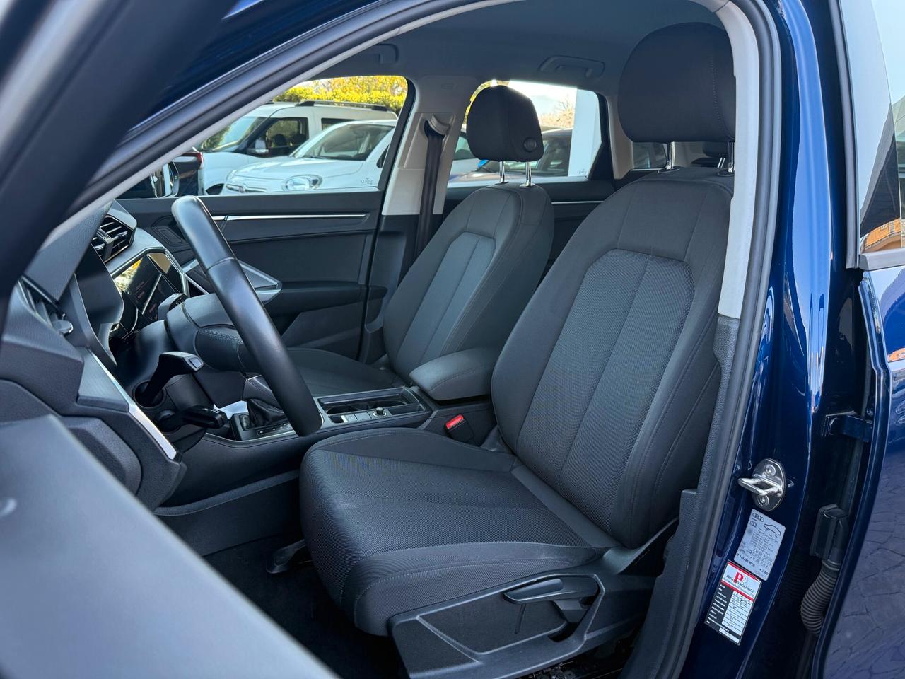 Audi Q3 35 TDI S tronic Business