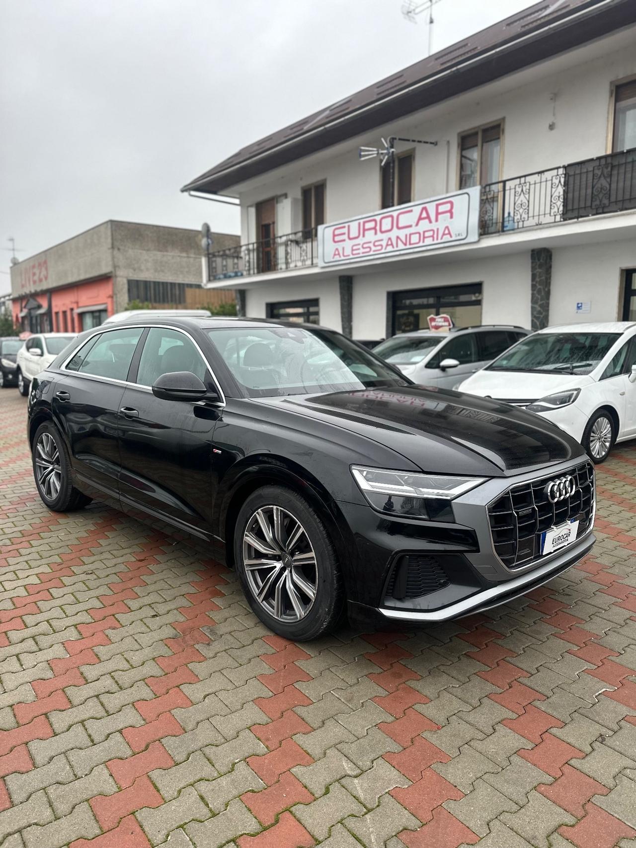 Audi Q8 45 TDI quattro tiptronic