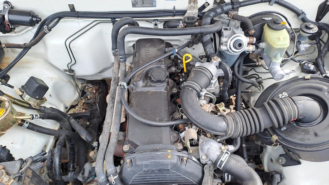 Toyota RIBALTABILE TRI LATERALE