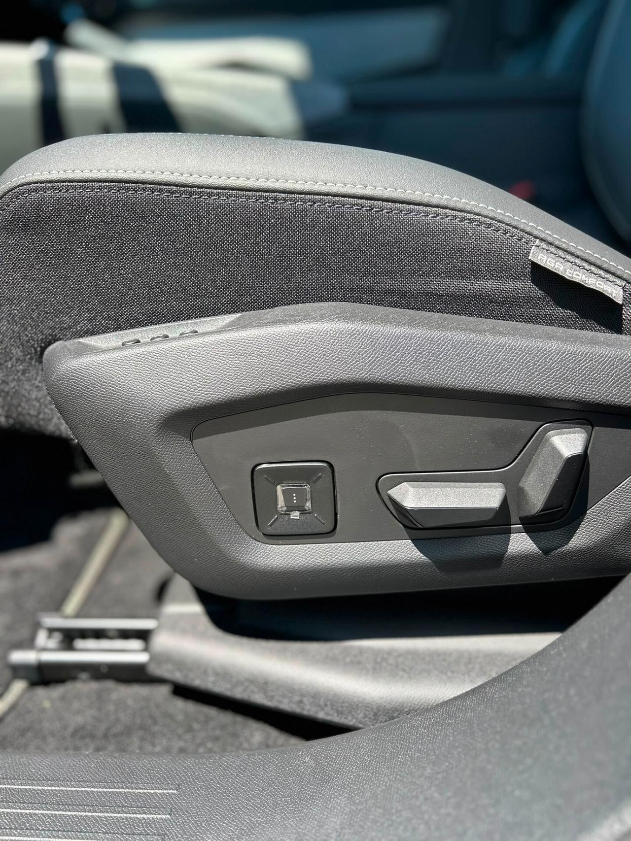 Peugeot 3008 Hybrid 136 e-DCS6 GT