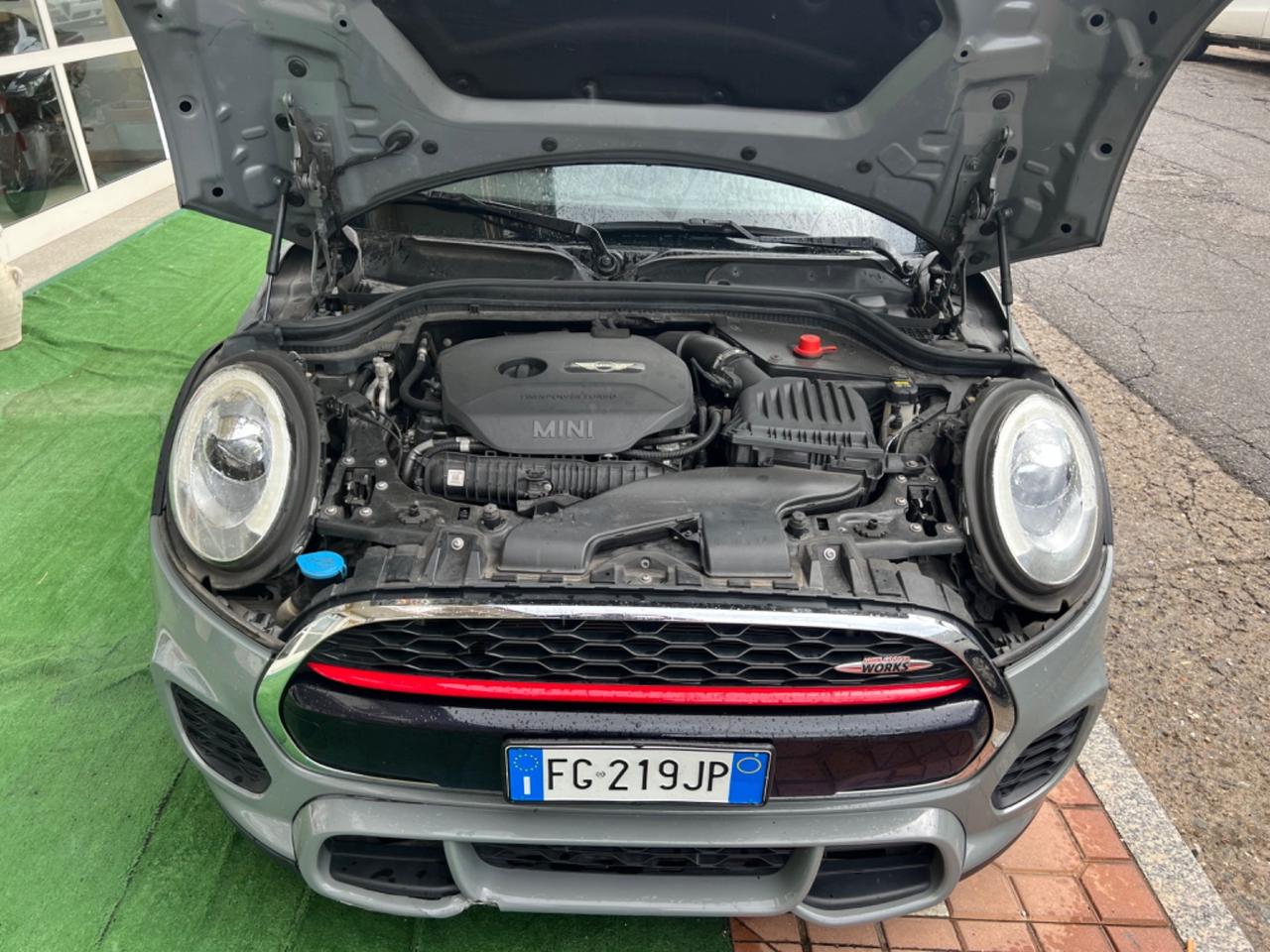 Mini John Cooper Works challenge edition