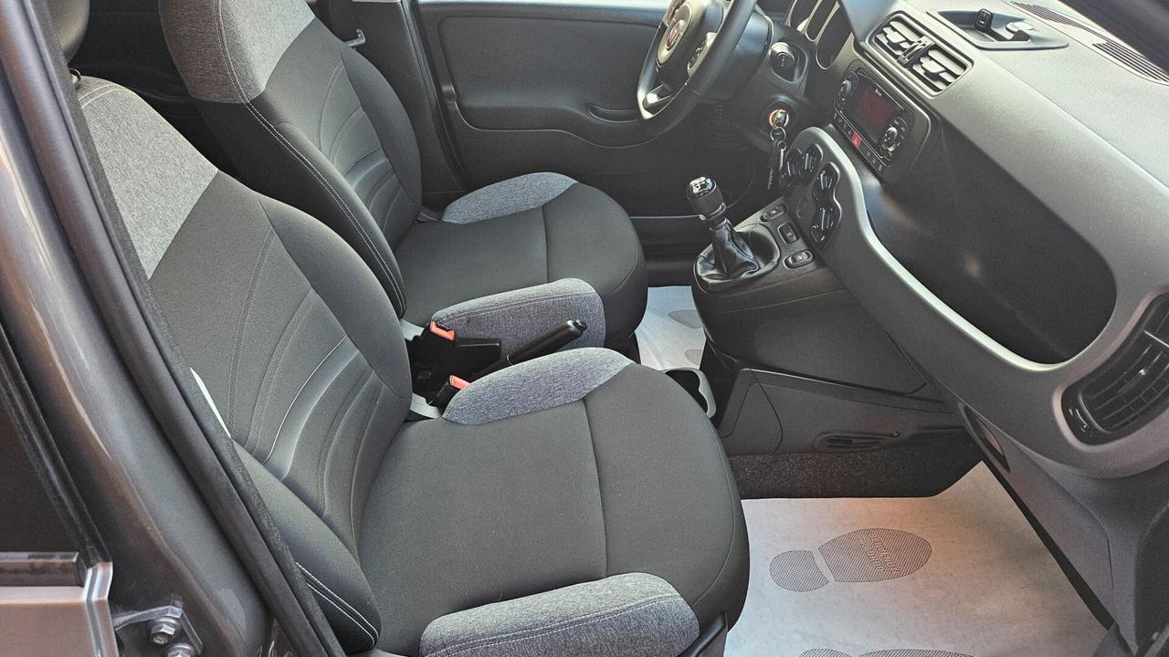 Fiat Panda 1.0 IBRIDA city life Targa GH355HY